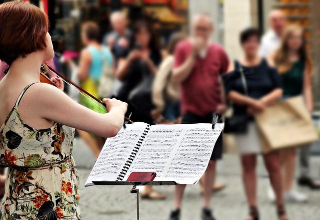 when was the violin invented