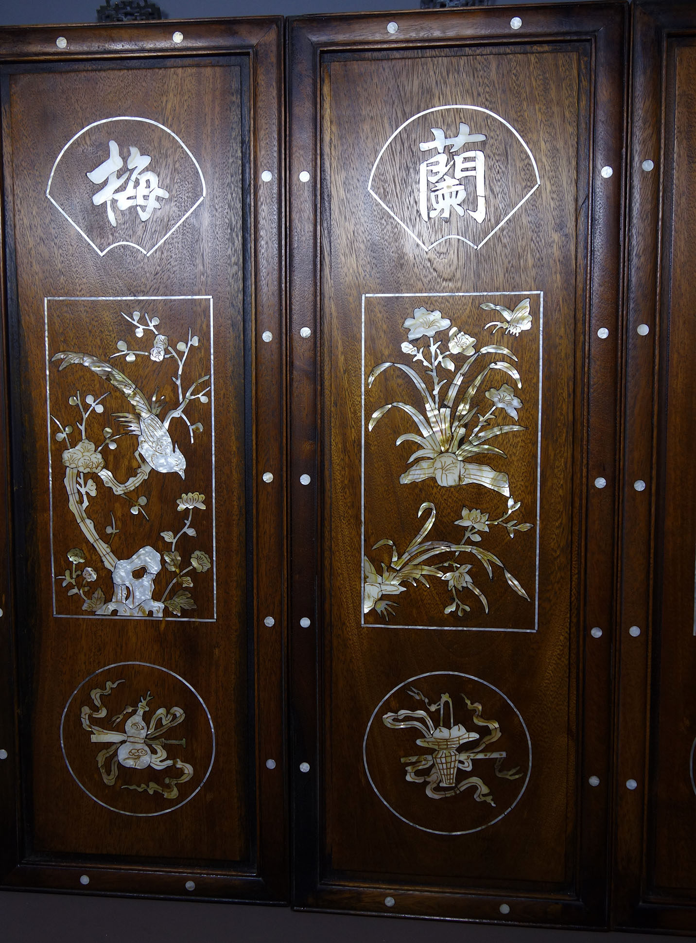 印度小葉檀木牛毛纹满金星筆筒底款乾隆年製 k 满金星牛毛纹小叶紫檀笔筒YZ06103