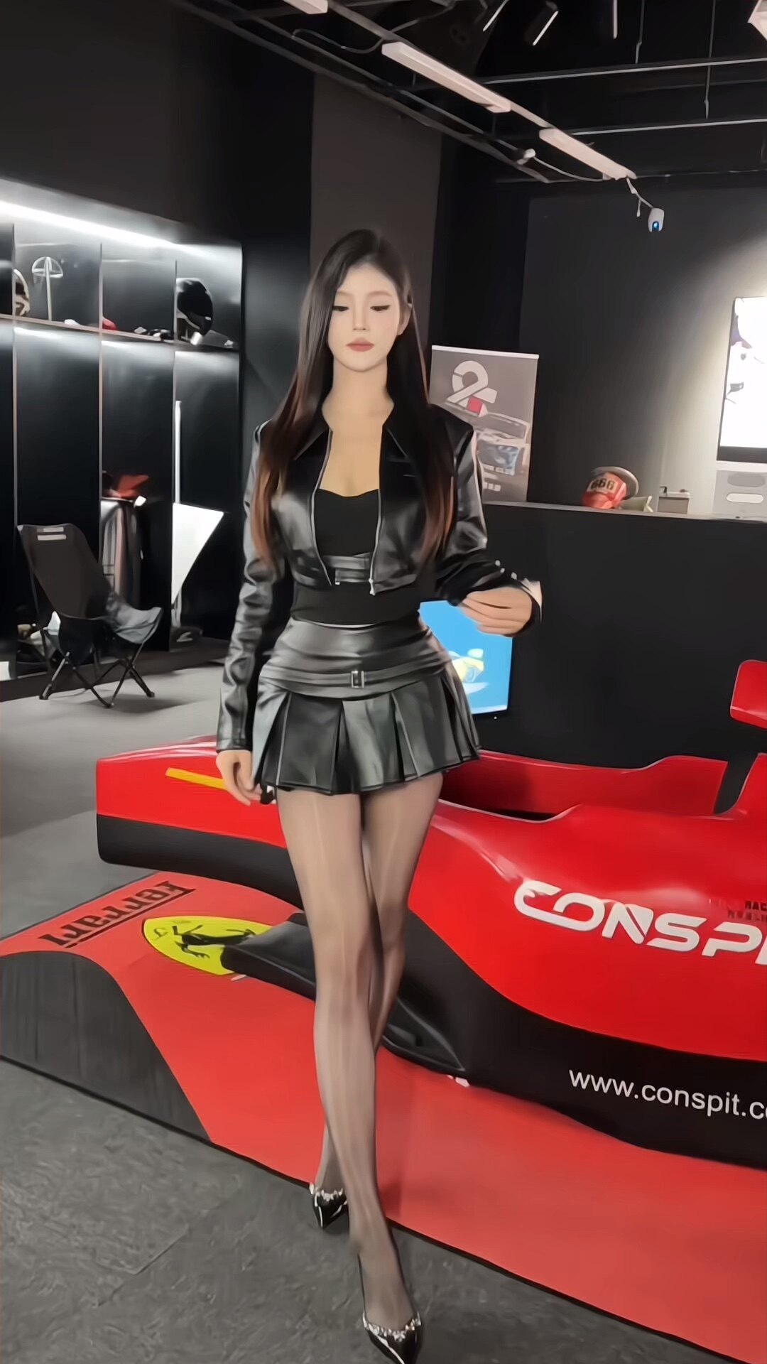 JOYKIKI夏季甜酷两件套 抹胸上衣+高腰半身裙 辣妹风十足 无袖T恤设计清爽显瘦