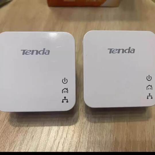 Old Tenda P3 Gigabit Pair Set Power Cat IPTV High Speed HD Cable Through Wall Plug and Play