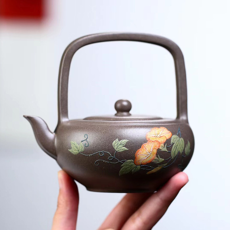 The capacity of Yang Junbao Tibetan Mine Mirror Month Lighting is 250 ml