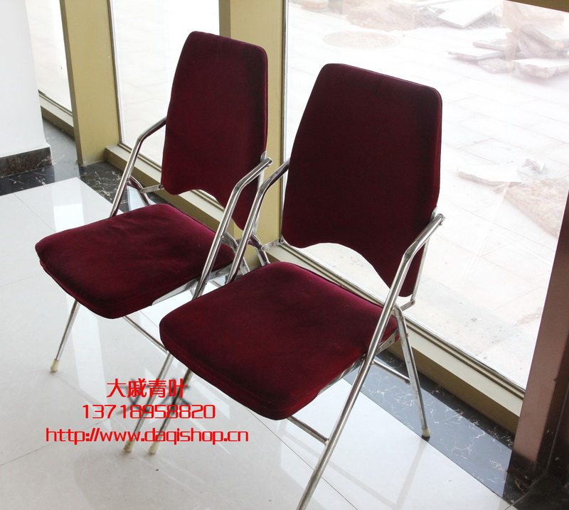 Old-fashioned folding chair (Daqiqingye film and television props rental 100 yuan per day)