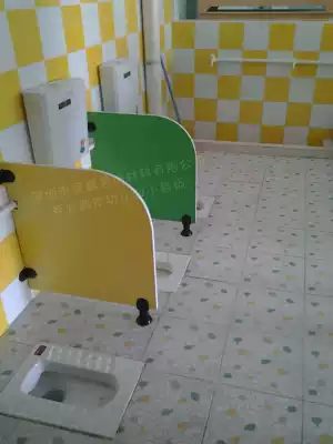 Factory customized kindergarten toilet partition waterproof board anti-fold special children's cartoon partition powder room urine baffle