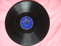 Antique lao chang ji with Republic of EMI view Yufeng decoction Guifang sing xiao fang niu 78 go bakelite records and CDs and so maybe --