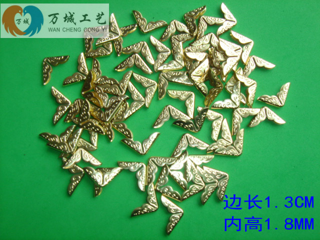 Golden DIY Photograph Catch Angle Metal Angle Book Cover Angle Paint Corner of Iron Corner
