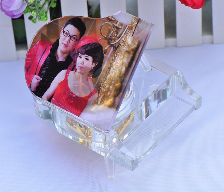 New MP3 Crystal Piano Music Box with remote control birthday gift Christmas gift to give friends to lovers