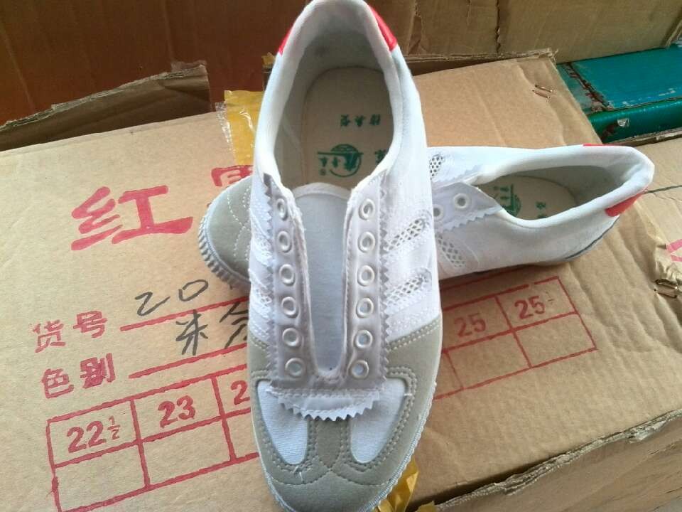 Lutai volleyball shoes Tennis shoes Morning shoes Construction workers comfortable feet cloth shoes Low helper with casual shoes