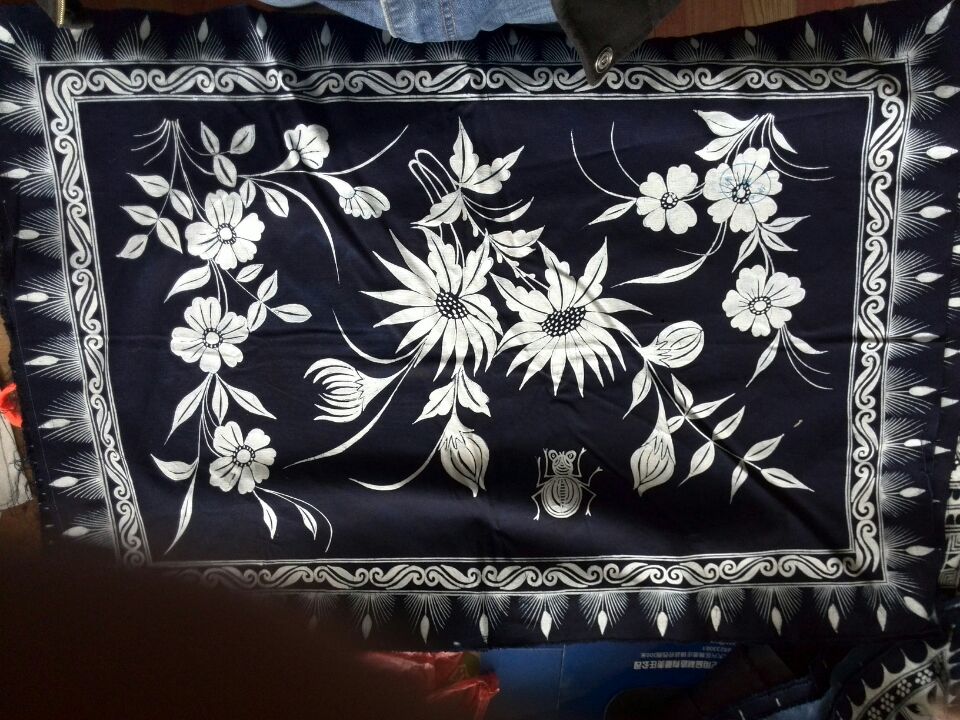 Guizhou Miao batik batik fabric batik flowers and grass butterfly pattern can be customized pattern free painting pattern