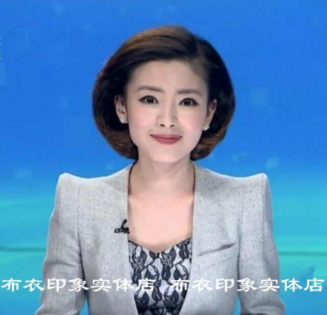 Cloth Impressionable to be a female presenter on a mirror Costume Announcer for an interview with a small suit QB656