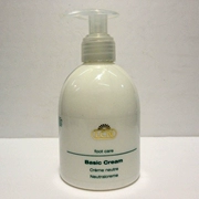 LCN Basic Moisturising 250ml Giữ ẩm cho da khô và thô ráp (Chăm sóc chân đứng)