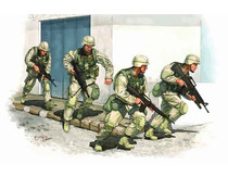 Trumpeter Model 1 35 U.S. Army Forces in Iraq (2005) 00418