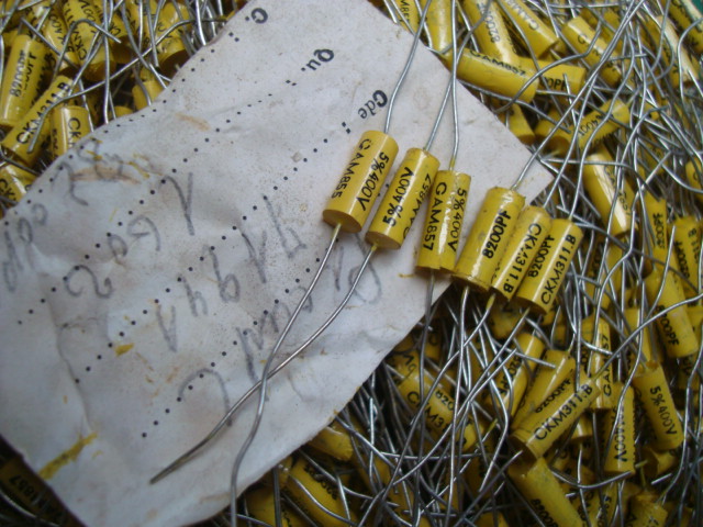 UK CKM 400V 0 0082UF Generation 0 01UF 103 Copper foot Promise capacitive 1600 only = RMB800