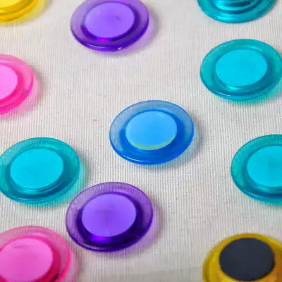Cross stitch tools Candy colorful transparent needle suction small magnet storage embroidery needle good helper five colors random delivery