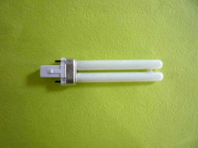 Tri-color energy-saving lamp tube square two or four needles U-shaped row plug-in lamp tube lamp accessories 7911W