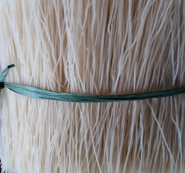 Wenzhou dried noodle factory direct sale Yongjia Nanxijiang dried noodle is more convenient to cut and burn by hand