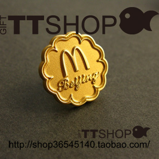 Mcdonald's mcdonalds beijing xiaohua beijing metal badge badge commemorative badge Brooch pins gold plated