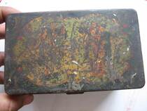 Special Qing late old iron box treasure box old trademark painting eight cactus Dragon Deer Crane and other drawing picture 1