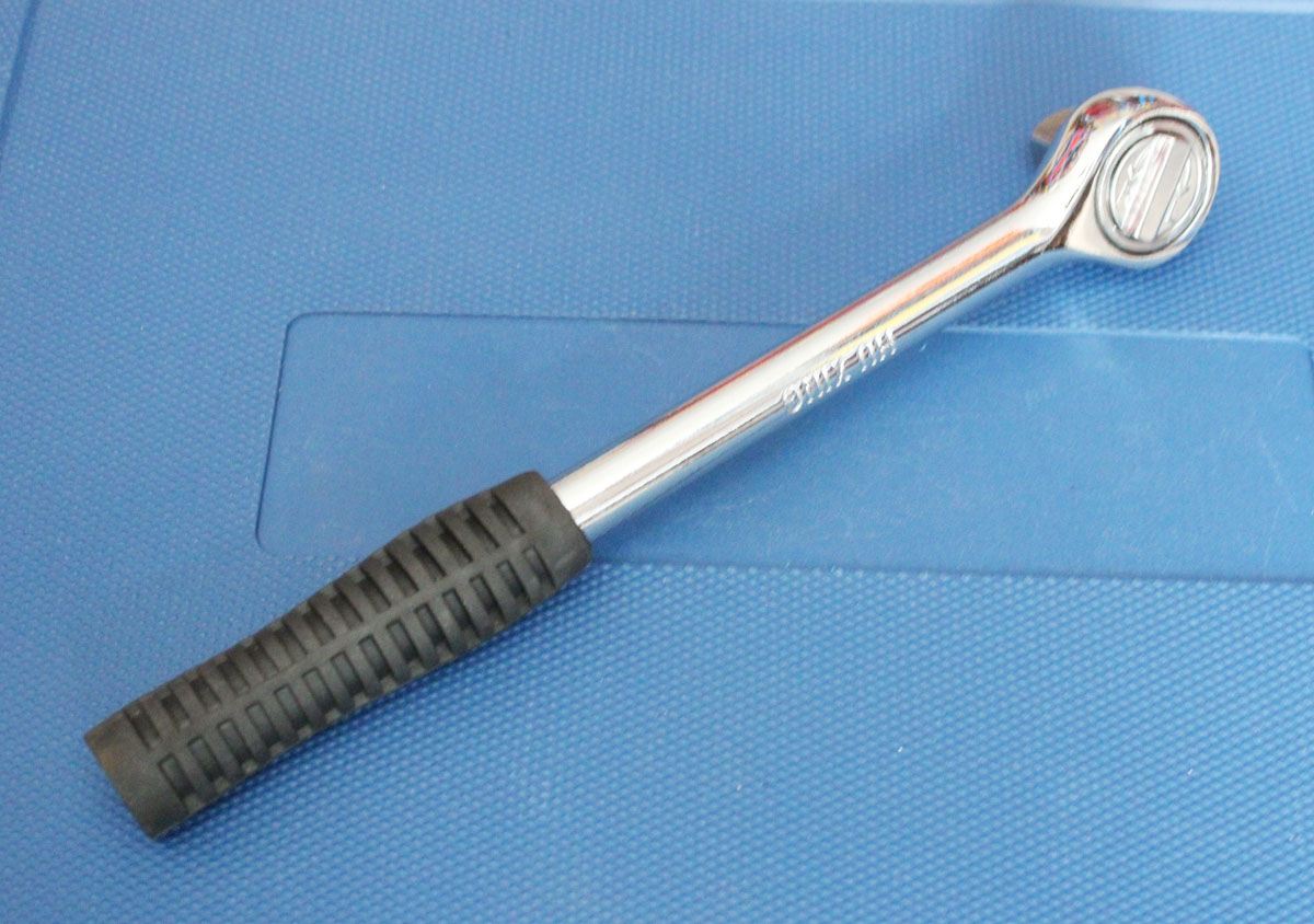 High-end mirror flip-flommable ratchet wrench quick wrench 1 4-inch sleeve wrench plate car repair tool