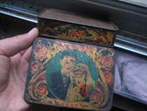 Pin is better 17 years old Shanghai Central Soap Factory couple of Married Old Photo 1