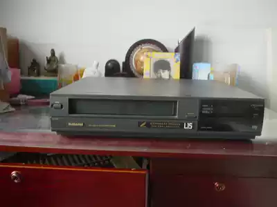 V Panasonic L15 video recorder