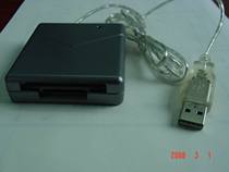 Personal idle CF and SD two-in-one card reader can read CF and SD need to be driven 