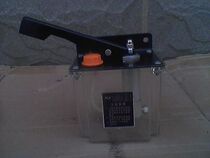 CNC machine tool injection molding machine packaging machine lubricating oil pump HP - 5 oil pump handpress pump