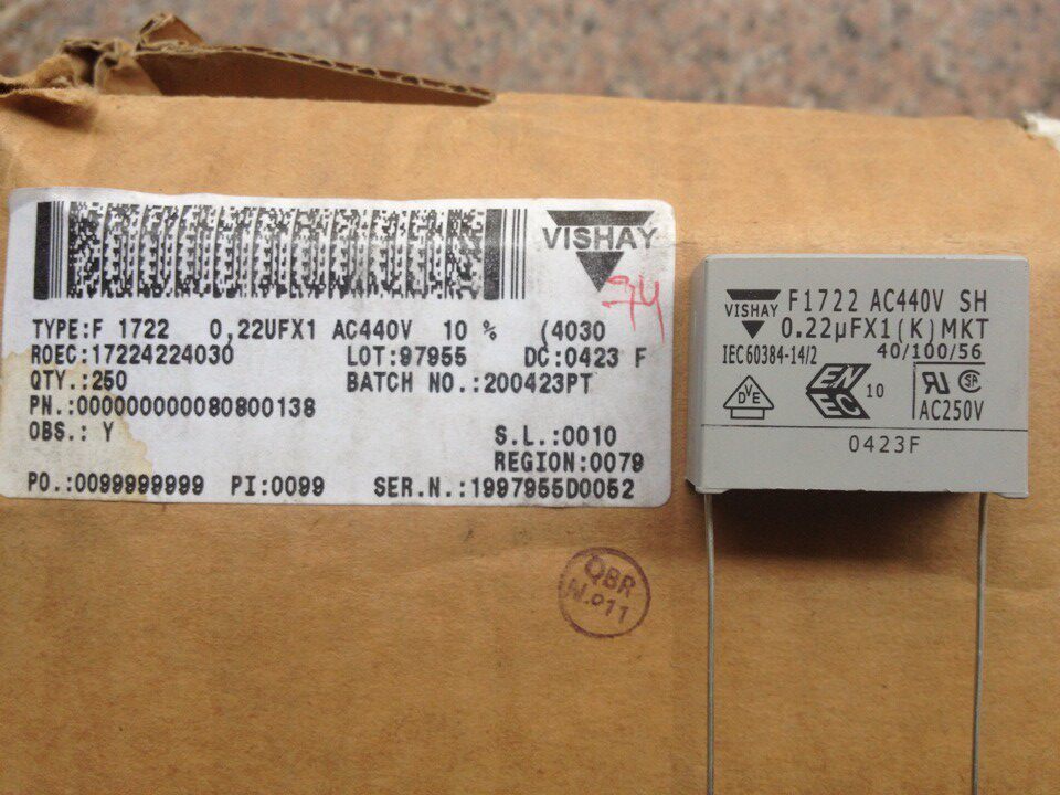 VISHAY Safety capacitor 0 22UF x1 440VAC MKT (224K 440VAC)