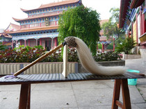 (Genuine ponytail) Authentic White horsetail brushed dust Taiji dust ponytail horse tail Buddha dust true ponytail total length 85CM