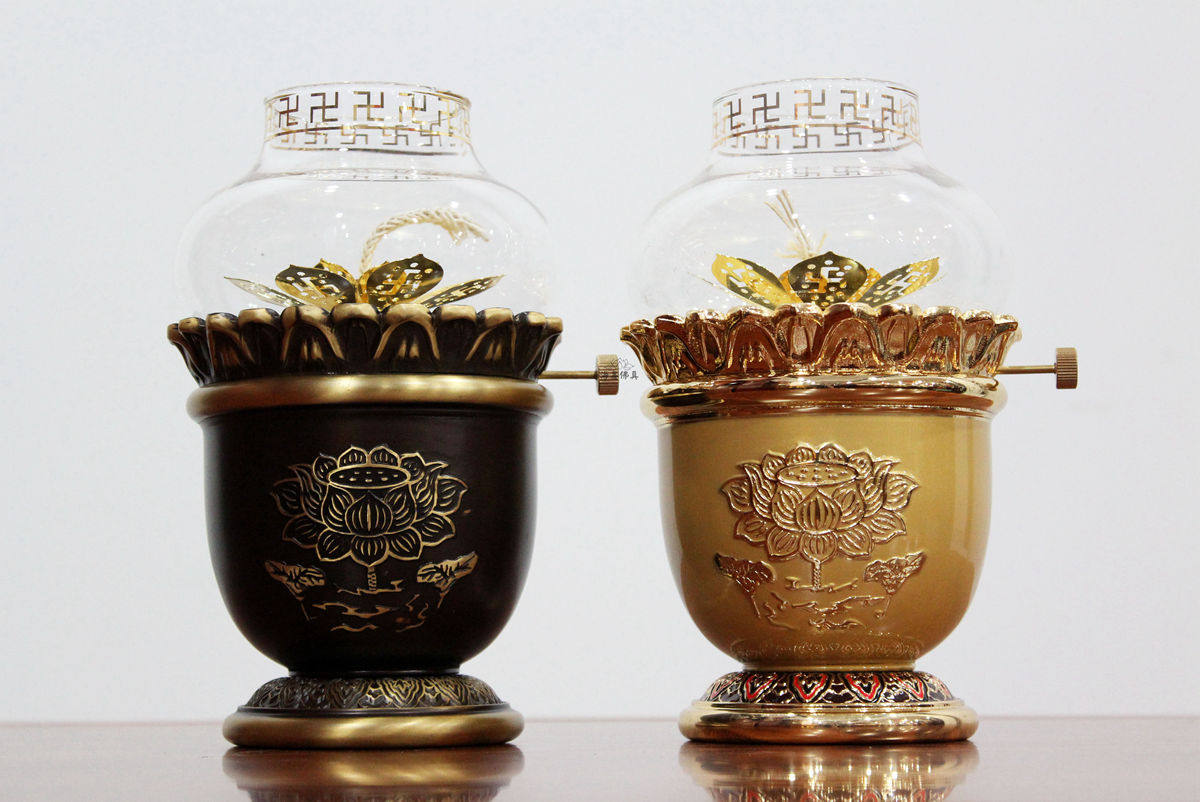 Buddha Taiwan copper oil lamp Buddha lamp pure copper lotus windproof dimming gilt butter for lamp long bright lamp