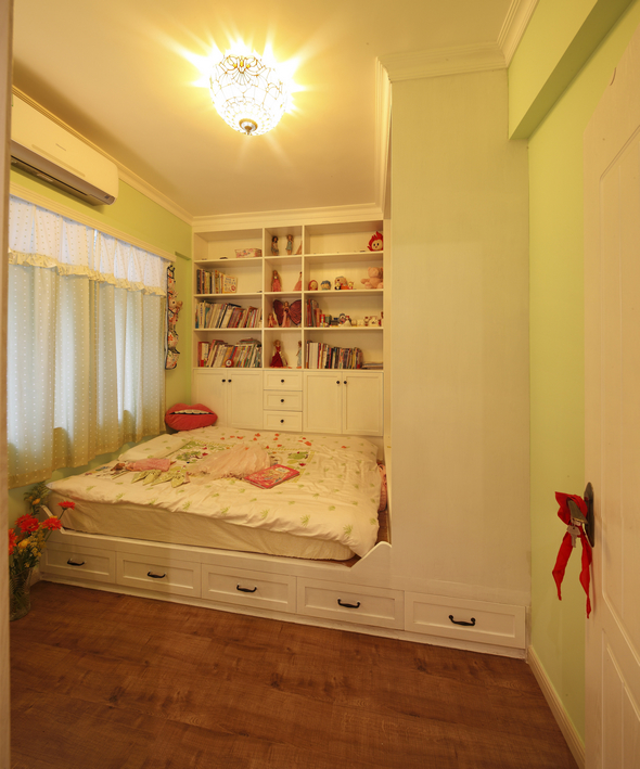 Full house custom tatami bed rice terrace overall wardrobe set as storage ground desk cabinet Shutter Door Balcony Cabinet Bookcase Guangzhou