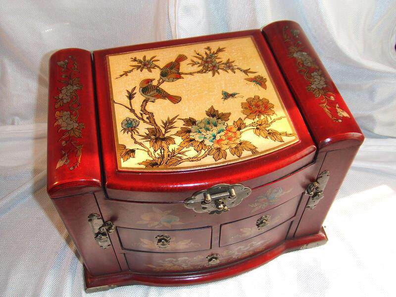 Classic Antique Large Mounted Jewelry Box Antique Jewelry Box Antique Jewelry Box Wooden Nostalgic Chinese Makeup Box