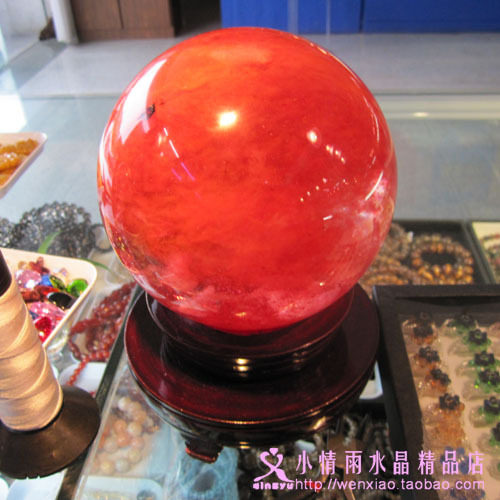 Large Red Natural Water Crystal Ball Indoor Desk Natural Feng Shui Ball Home Trick and Safe Water Crystal Ball Swaying Pieces