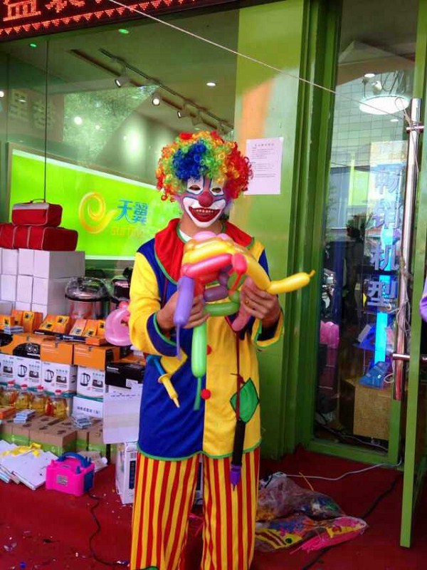 Shanghai Children's Birthday Party Planning Birthday Decoration Birthday Clown Performance 2 Hours Science Experiment 400 Yuan