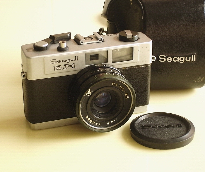 SeaEurope Seagull KJ-1 glued to the camera roll camera