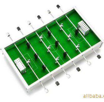 Europe and the United States popular Bobby football pocket table mini desktop football machine to send children to send classmates