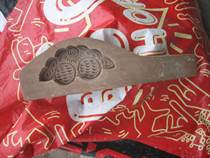 Rural folk wood carving fine mold fruit lychee children burn cake fire noodle card