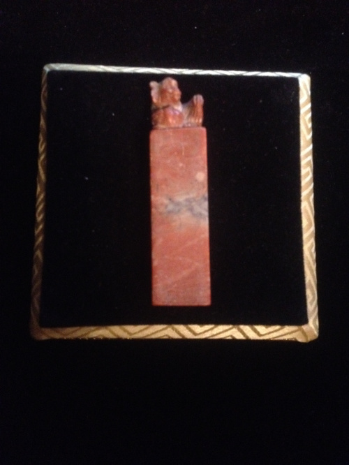 Shoushan stone clever color alpine stone cinnabar red carving animal monkey stealing peach seal ornament handle