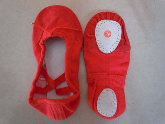 Dance Shoes Leather Head Shoes Soft Bottom Shoes Practice Shoes Ballet Shoes Cat Paw Shoes