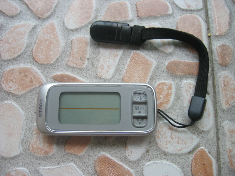 Original OMRON OMRON HJ-301 pedometer sports energy consumption statistics