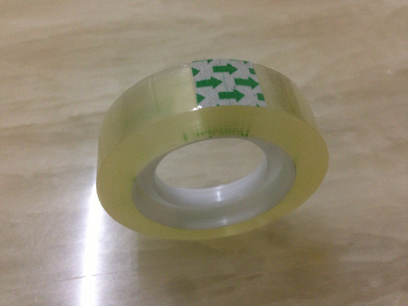 Manufacturers small adhesive paper transparent tape stationery small rubber core transparent glue 1.2CM*30 meters long