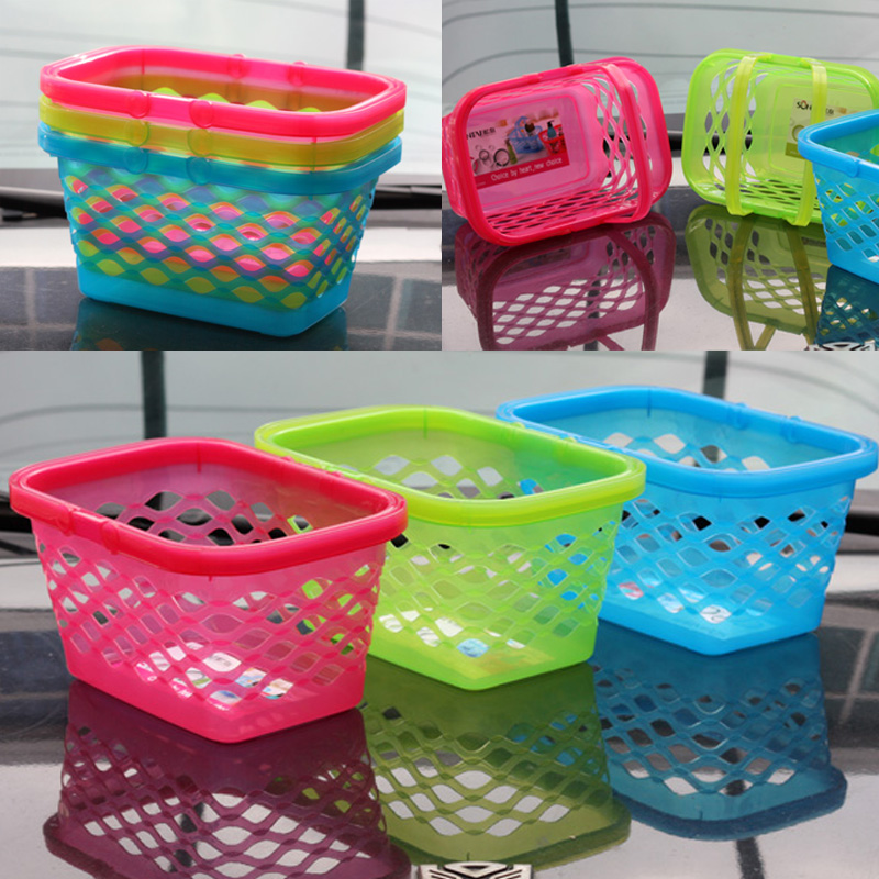 Hollow asphalt plastic basket supermarket shopping basket rectangular plastic basket basket basket hands lap