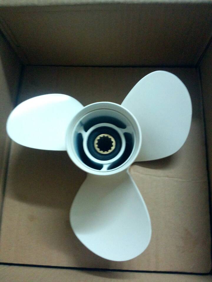 Mountain leaves 13 inch propeller Honda 50 horsepower propeller Mountain leaves 50 horsepower propeller