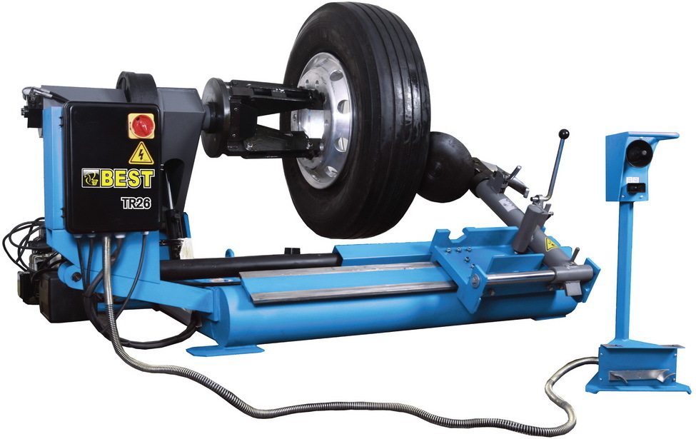 Shanghai's Baise Rio Tinto truck biking bus engineering car tires unloader pickpocketing