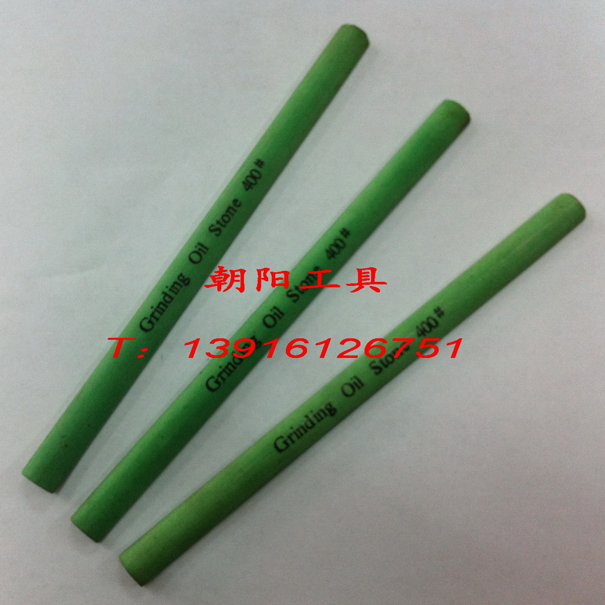 Oil stone brocade oil stone oil stone semicircle oil stone grinding stone sandstone strip 150 * 10mm semi-circular 400 #