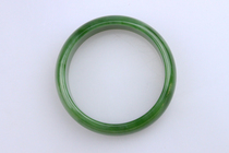 (Poly-Treasure Cabinet) Yougrade and Tian Biyu bracelets in the field.