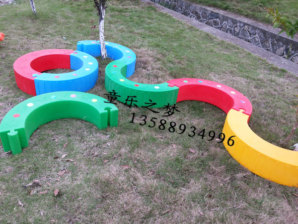 Kindergarten Half Moon Rocking Variable Color Rolling Circle Children Indoor Feeling Integrated Training Toys Kindergarten Half-moon Rocking Toys