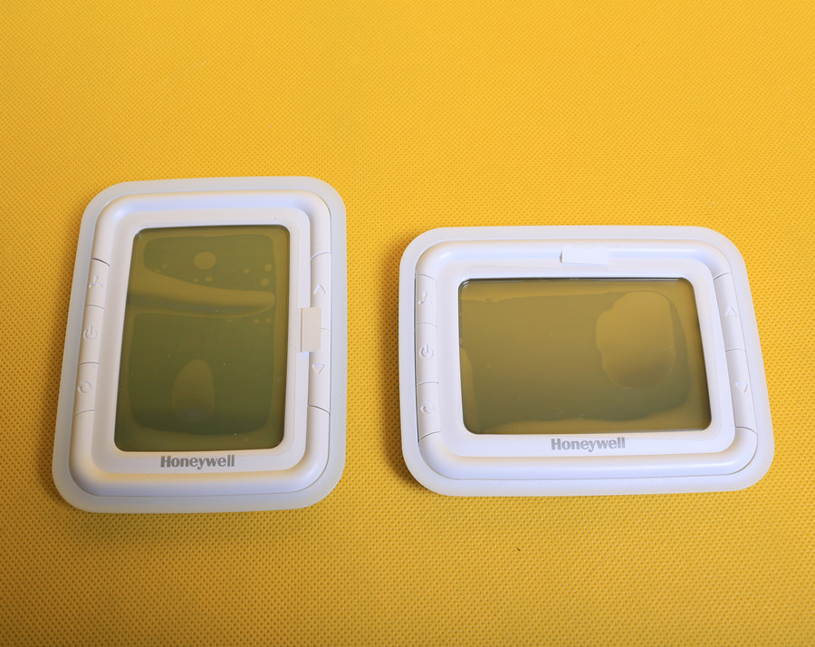 Special price Honeywell central air conditioning temperature controller ventilator coil liquid crystal temperature controller T6861