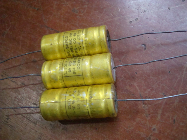 French SIC SAFCO Gold dress 10V 2200UF axial liner machine Fever electrolytic capacitor 45 only = RMB200