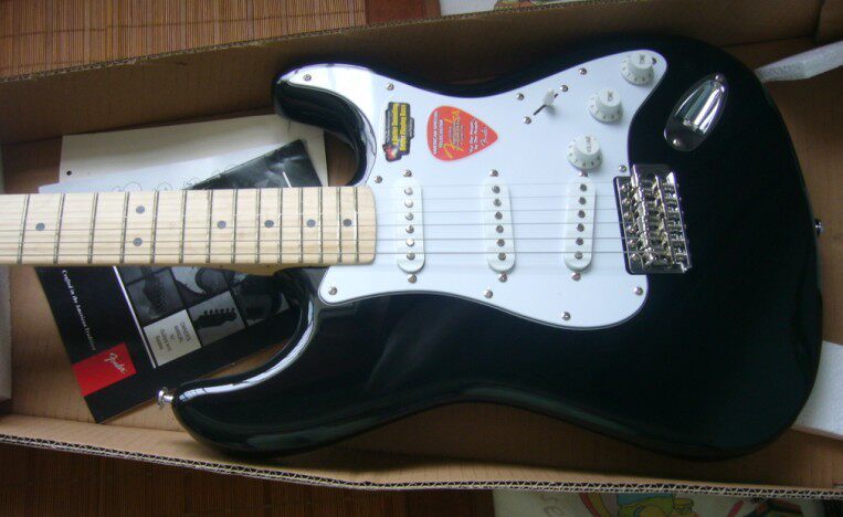 Electric guitar upscale workmanship (solid wood) upscale guitar solid wood