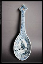 Tomorrow the blue and white Gaoshito spoon